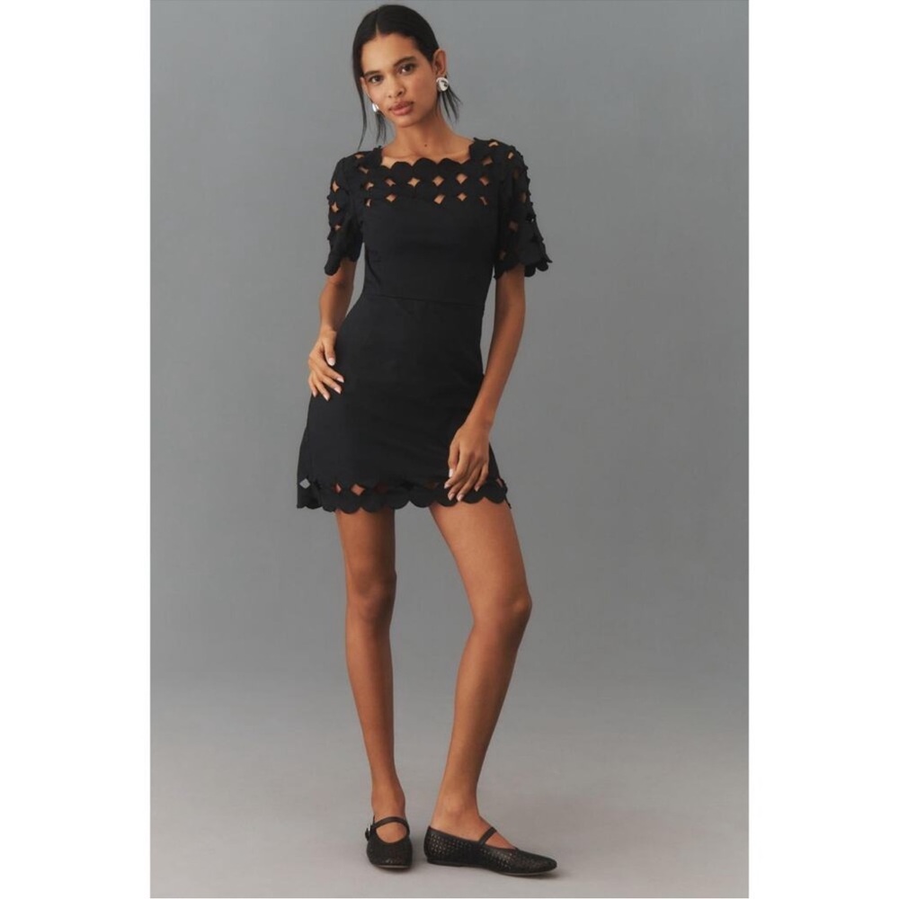 NWT Anthropologie Short Sleeve Circle Cutwork Mini Shift Dress in Black